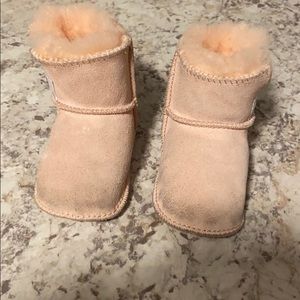 UGG Shoes - Baby uggs UGG Shoes - Baby uggs